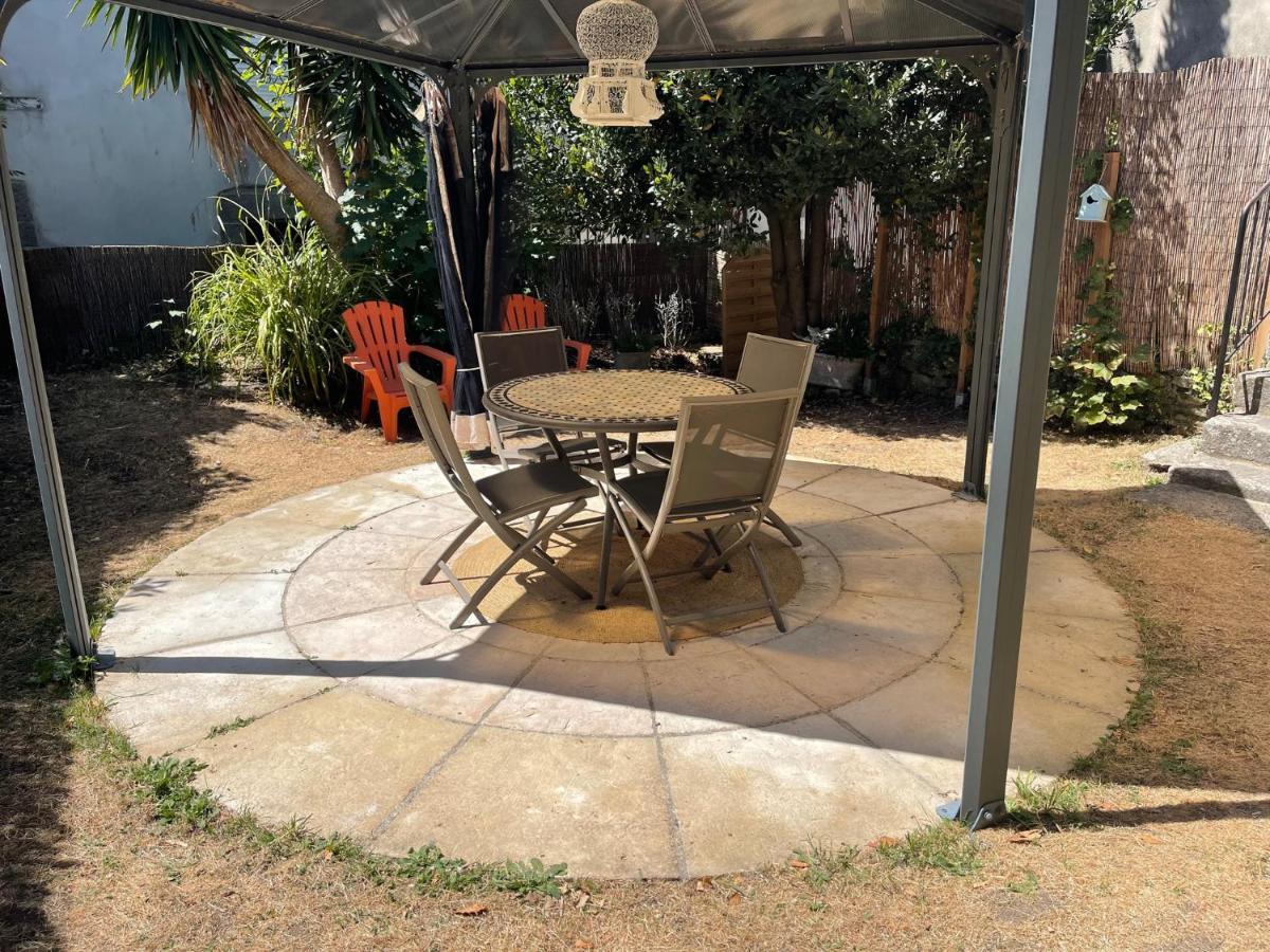 Le Patio, Coeur De Ville Avec Garage Et Jardin Vannes Exteriör bild